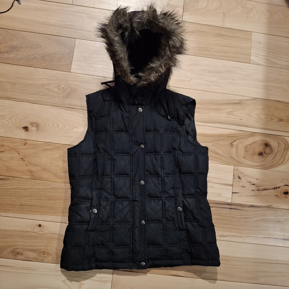 GAP Black Vest with Faux Fur Trim